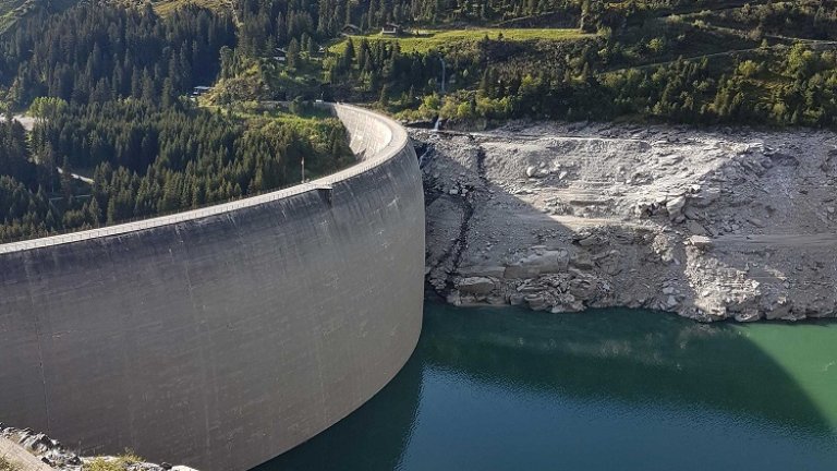 Zervreila-Staumauer im Kanton Graubünden